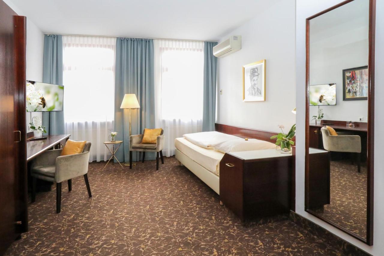 City-Hotel אסשפנבורג מראה חיצוני תמונה